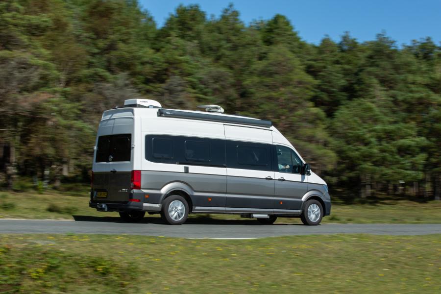  Volkswagen Grand California 680 2019 года  (UK) (фото 3 из 21)